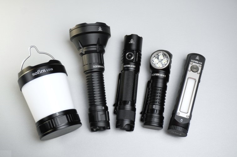 Đèn pin siêu sáng Trung Quốc