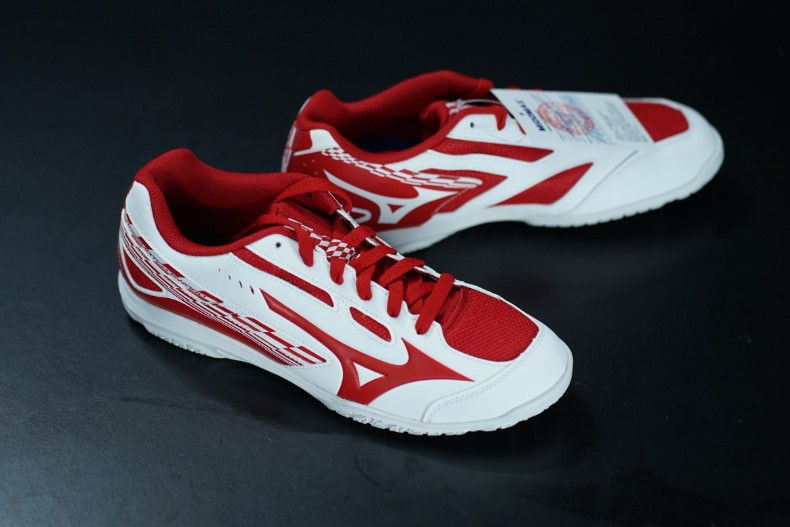 giày bóng bàn Trung Quốc