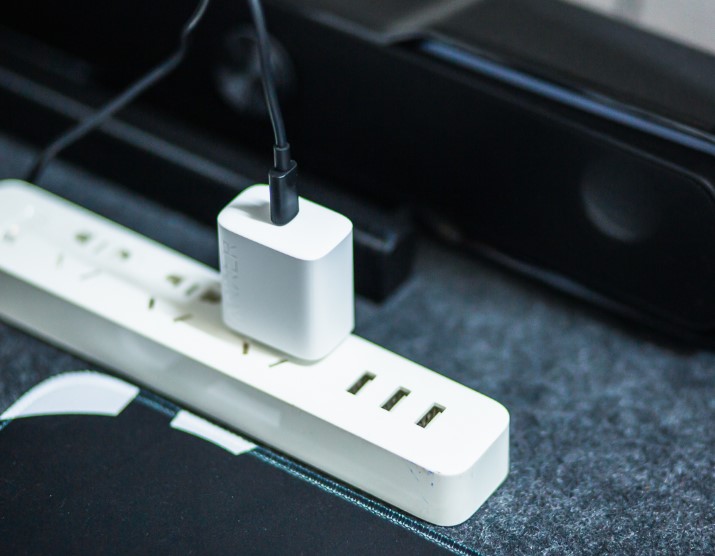 sạc điện thoại Trung Quốc